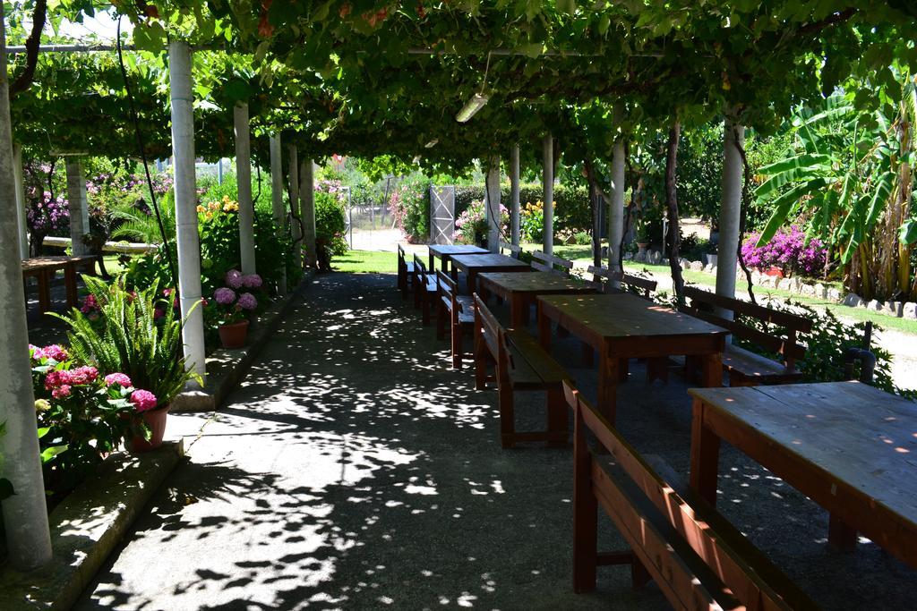 Вилла Agriturismo Il Maresciallo Кариати Экстерьер фото